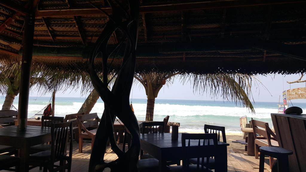 The Den Guest House Hikkaduwa Dış mekan fotoğraf