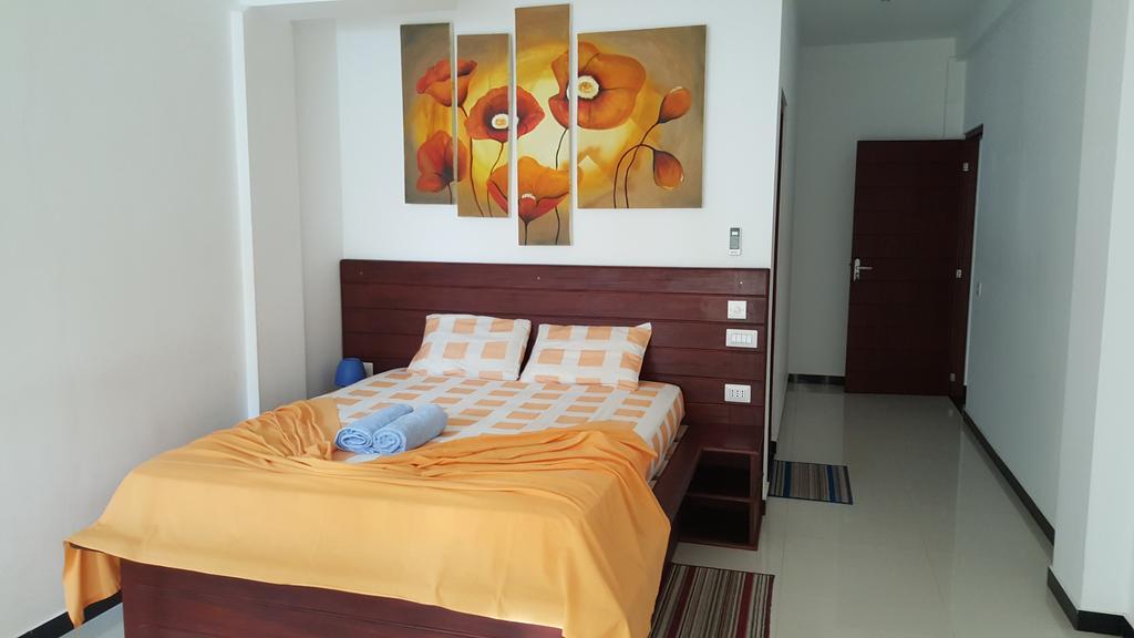 The Den Guest House Hikkaduwa Dış mekan fotoğraf